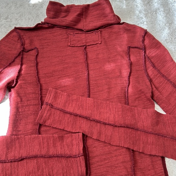 NWOT we the free turtle neck exposed seam long sleeves shirt - Picture 6 of 8